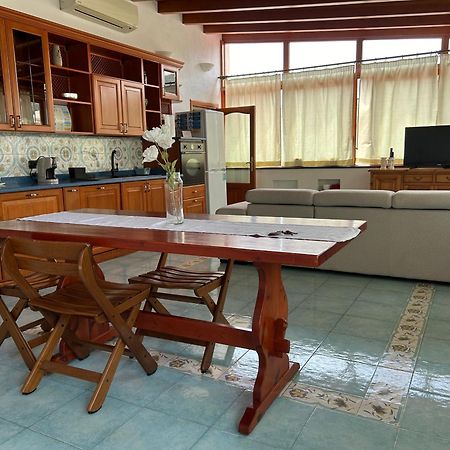 ליפארי Casa Luna מראה חיצוני תמונה